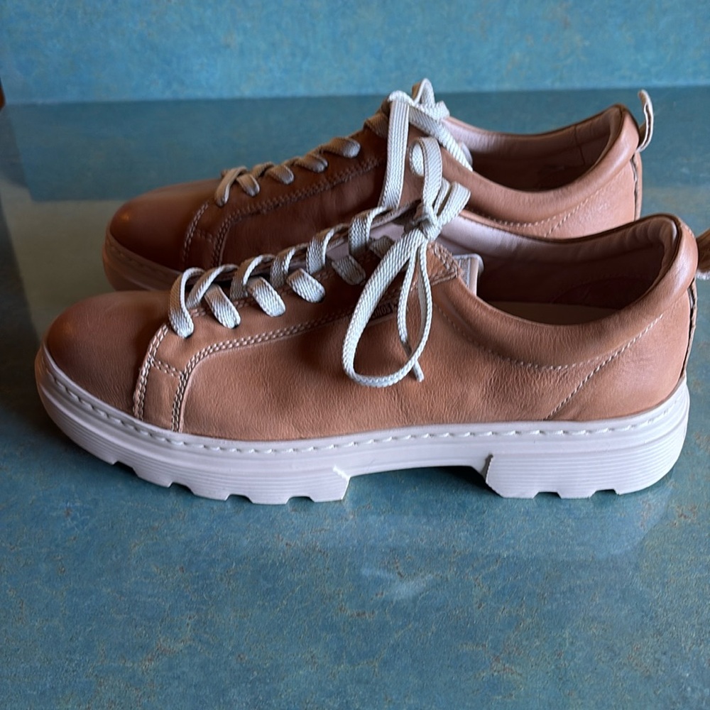 PIKOLINOS size 40 (9) New w/o box